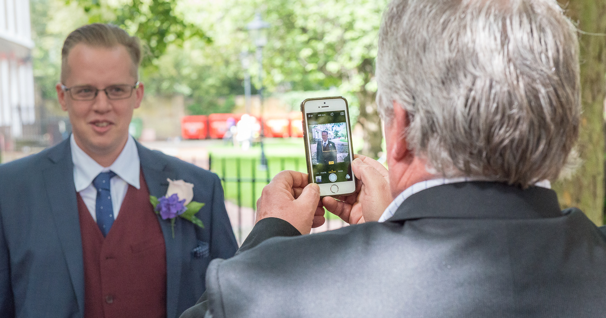 unplugged wedding guests do not use phones
