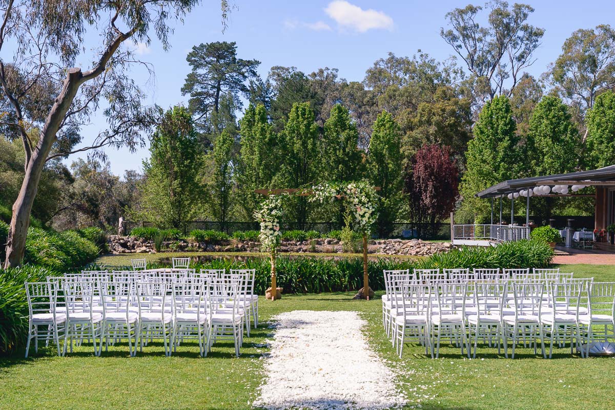 wedding arbour by Adelaide wedding florist, Bella in bloom