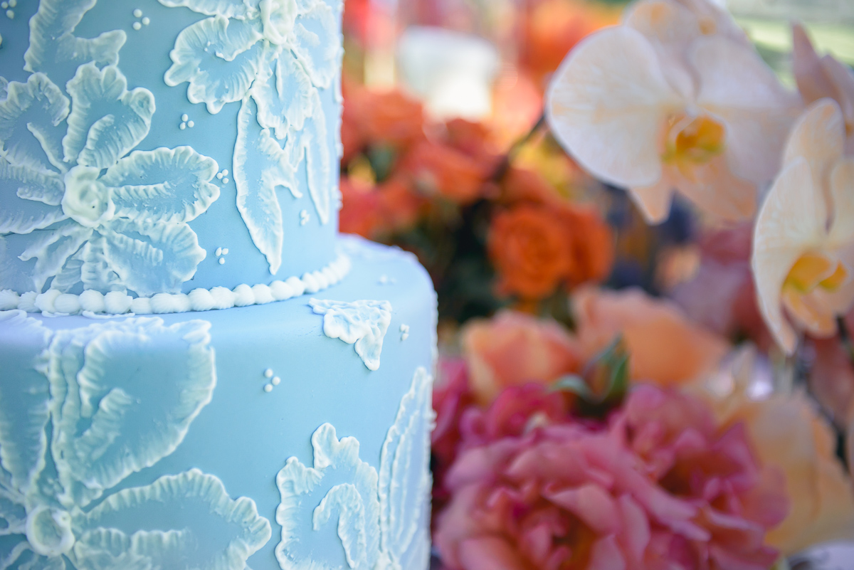 cake detail from Wedding table at wedding at collingrove homestead