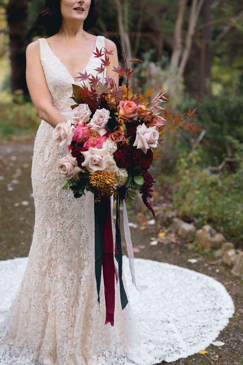 autumn wedding bouquet