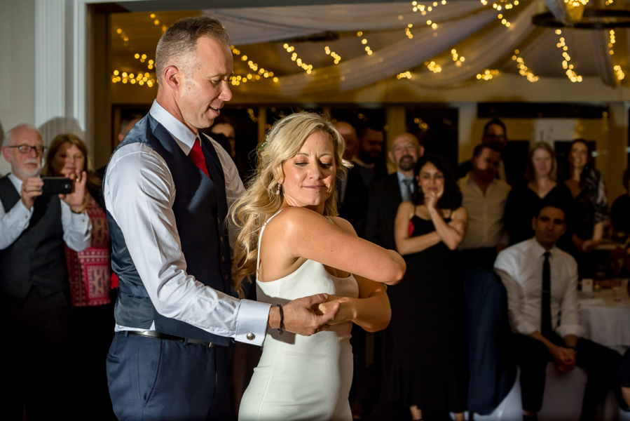 Wedding photographer at Mount Lofty House